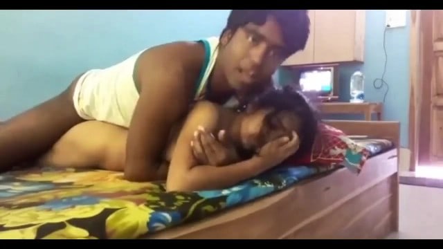 640px x 360px - Indian hot desi housewife xxx mms sex video â€¢ IndianXnxxTube