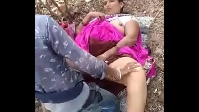 bihar sexy videos of village aunty outdoor xxx sex video â€¢ IndianXnxxTube